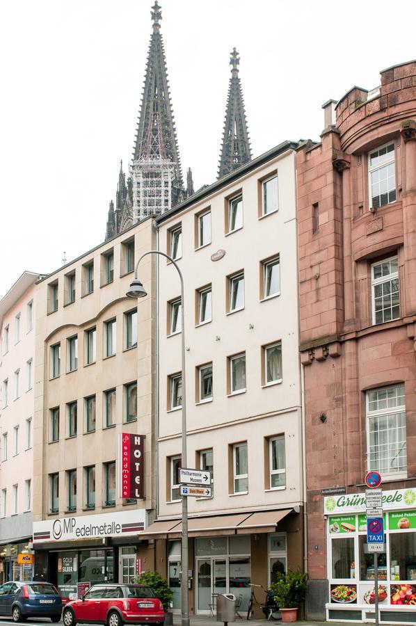 Hotel Sandmanns am Dom Köln Exteriör bild