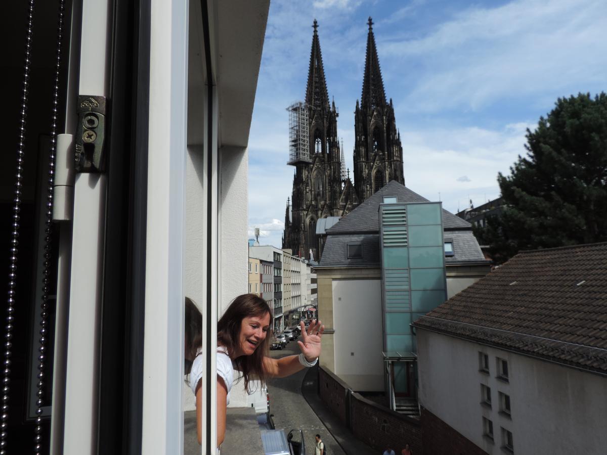 Hotel Sandmanns am Dom Köln Exteriör bild